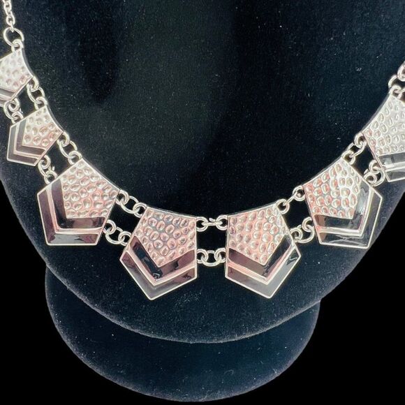 Hammered Silver-Tone Geometric Black Striped Necklace & Earring Set - Picture 9 of 14